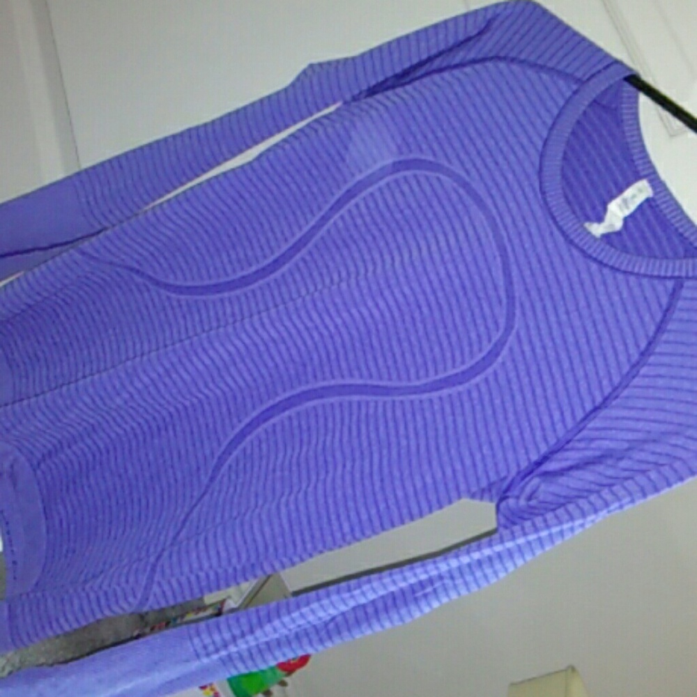 Lululemon long sleeve active top